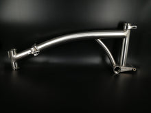 Carica l'immagine nel visualizzatore di Gallery, Titanium main frame for Brompton &amp; Custom Logo - Ti39 Titanium For Brompton
