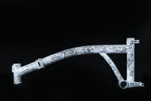 Carica l'immagine nel visualizzatore di Gallery, Titanium main frame for Brompton
